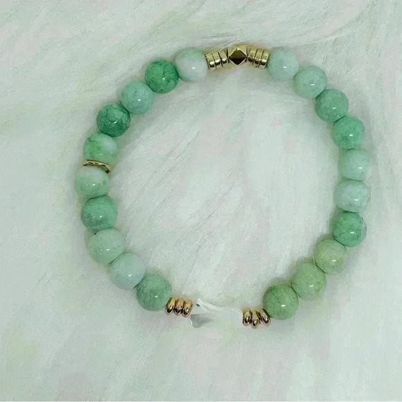 Crescent Moon Beaded Green Bracelet - Picture 7 of 8